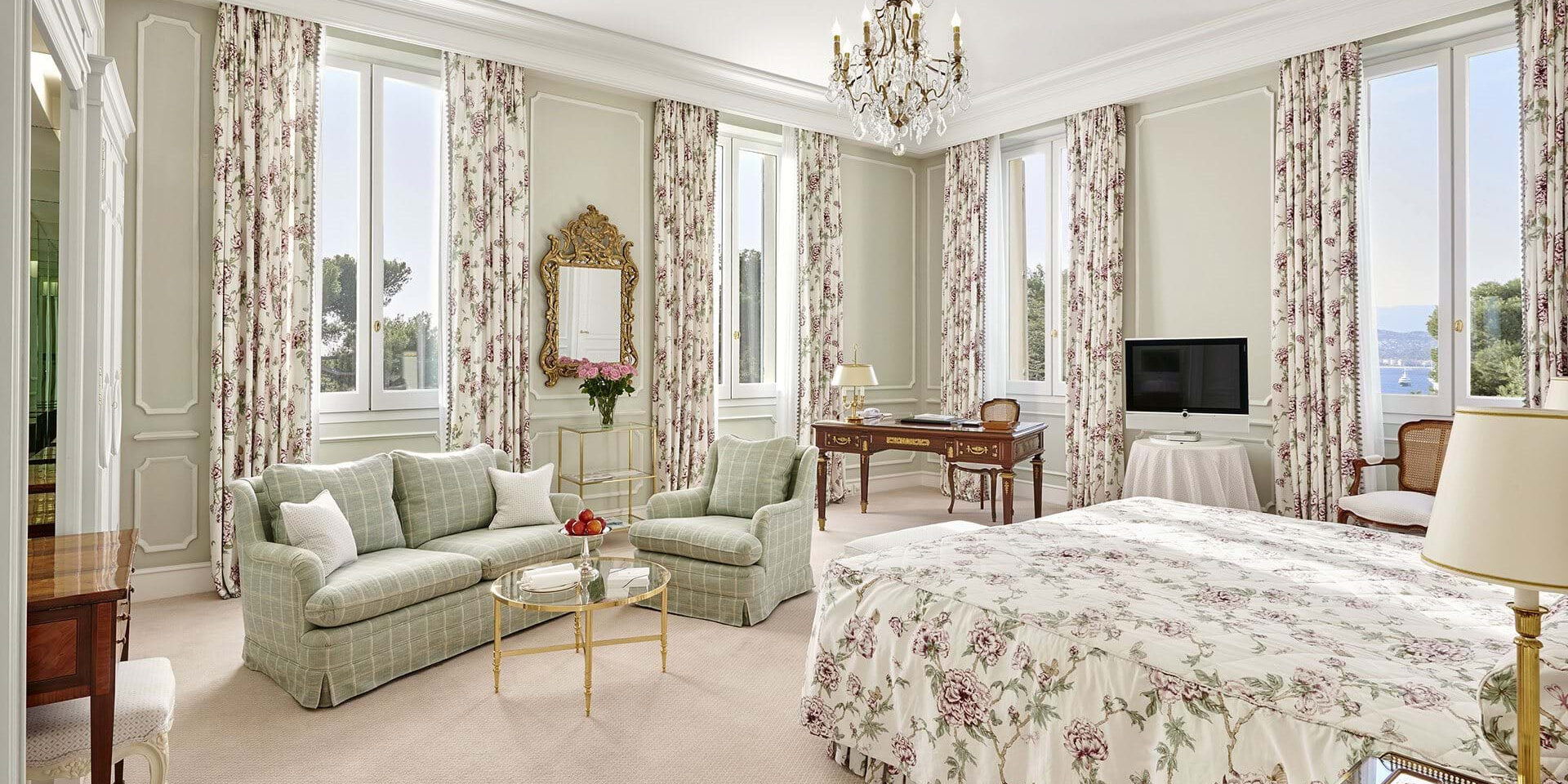 Eden Roc Interior Hotel du Cap-Eden-Roc - Travel House