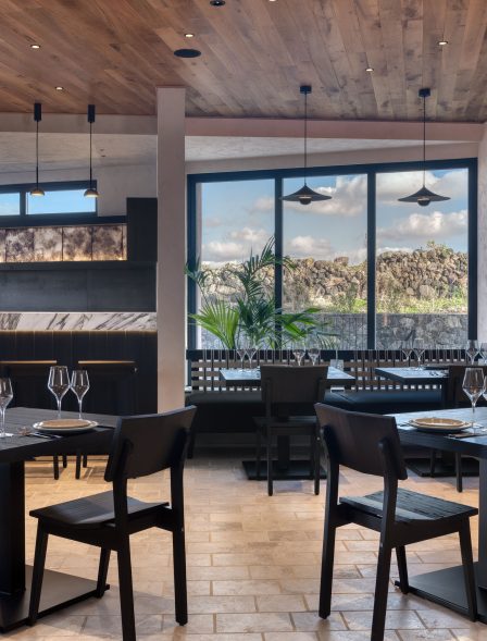 Vatanee Restaurant Large