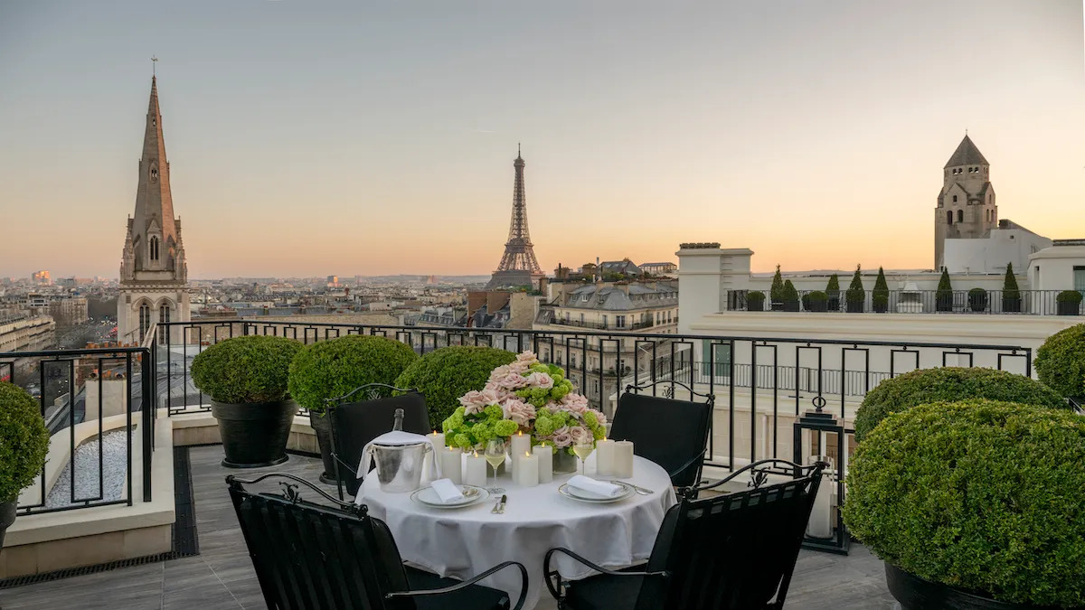 Penthouse Suite Georgev Ambroise Tezenas 02