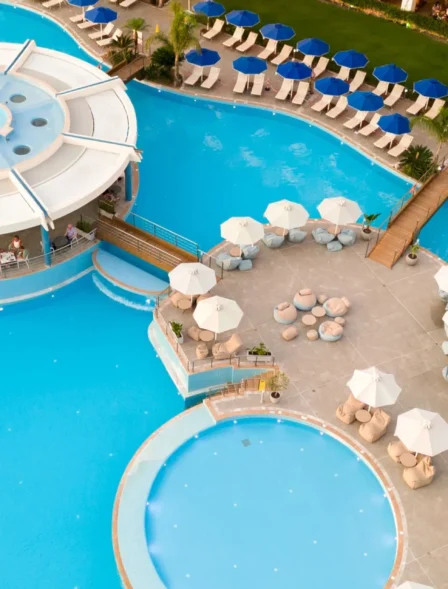 Rotonda Pool Top 1920x1282.jpg